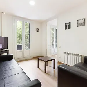 spacious-4bed2bath-apartment-in-sant-antoni.catalonia-hotels.com/